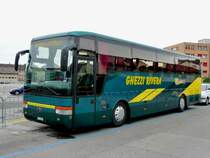 GHEZZI RIVERA mit einem VanHool T9 Reisecar TI 23237 Abgestellt in Biel / Bienne am 05.10.2008