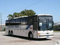 Van Hool T940 des amerikanischen Unternehmens  Trailways / Lancaster Tours Inc.  aus Lancaster, South Carolina. Aufgenommen am 23. September 2008 in Charleston, South Carolina.