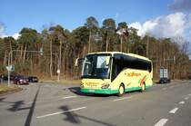 Setra S 511 HD vom Reisebüro und Omnibusverkehr  Der kleine Stuttgarter GmbH & Co. KG , aufgenommen im Februar 2018 im Stadtgebiet von Kaiserslautern.