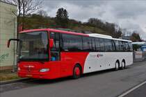 . VE 2034, Mercedes Benz Integro von Voyages Ecker, wartet nahe dem Busbahhof 2 in Ettelbrück auf seinen nächsten Einsatz als SEV zwischen Ettelbrück und Luxemburg.  11.03.2018