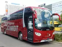 Scania OmniExpress von Der Schmidt aus Deutschland in Berlin am 11.06.2016