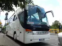 Setra 415 HDH aus Ungarn in Berlin am 11.06.2016