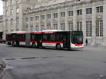 VBSG - MAN Lion`s City  Nr.286  SG  198286 unterwegs auf der Linie 8 vor dem Bahnhof bei den Bushaltestellen in St.Gallen am 09.03.2018