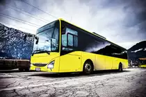 Ein IVECO Crossway von Silbernagl, steht am 11.3.2018 beim Bahnhof Lienz.
Zwei dieser Busse sind von Silbernagl seit ein paar Wochen im Auftrag der ÖBB-Postbus GmbH in Osttirol im Einsatz.
Ab und zu ist in der Zielanzeige sogar SAD Austria zu lesen, da erst geplant war, dass Silbernagel für die SAD in Osttirol fahren wird.
Da jedoch aus der Kooperation zwischen der SAD und der ÖBB Postbus GmbH nichts wurde, weil SAD-Chef Ingemar Gatterer den Firmensitz der SAD Austria ohne Genemigung einfach auf der ÖBB-Postbus Dienstelle in Lienz anmeldete, fährt Silbernagl nun direkt im Auftrag von ÖBB-Postbus.
Aufgrund der rechtswidrigen Anmeldung des Firmensitzes der SAD Austria, kassierte der SAD-Chef zudem eine saftige Klage von Postbus.