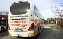 Ein Neoplan Cityliner von Haupts (Mönchengladbach) am Krefelder Hauptbahnhof (Süd). | März 2018