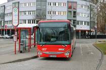 DB Hessenbus IVECO Crossway am 17.03.18 in Hofheim (Taunus) Busbahnhof auf der Linie 810