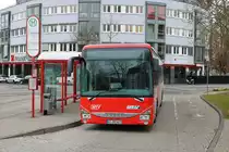 DB Hessenbus IVECO Crossway am 17.03.18 in Hofheim (Taunus) Busbahnhof auf der Linie 810