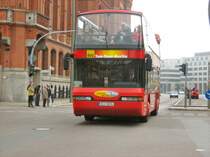 Neoplan-Doppeldecker der BVG am Roten Rathaus, Berlin
12. 10. 2008