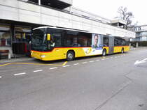 Postauto - Mercedes Citaro  BE 666082 in Aarberg vor der Post am 15.03.2018