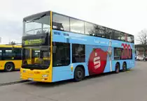 MAN Lion's City DD der BVG, Wagen '3105', als 100'er in Berlin /Hertzallee im Februar 2018.