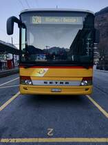 Front der Setra 313 UL 'VS 241967' am 22.3.18 auf dem Bhfplatz Brig.