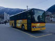 Setra 313 UL  VS 241972' am 22.3.18 auf dem Bhfplatz von Brig.