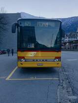 Front der Setra 313 UL  VS 241972' am 22.3.18 auf dem Bhfplatz von Brig.