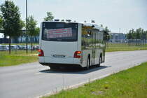 TF-VG 152 fährt am 04.06.2016 für die ILA auf der Shuttle-Linie  S . Aufgenommen wurde ein MAN Lion's City Ü der VTF.
