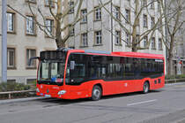 Mercedes Citaro von Südbadenbus wartet auf einem Parkplatz beim Badischen Bahnhof. Die Aufnahme stammt vom 01.04.2018.