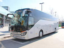 Setra S 515HD IC Bus am 02. April 2018 am Bahnhof Berlin Südkreuz.