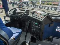 Fahrerraum eines Ikarus 350. Der LCD Bildschirm ist -ich denke- nicht original. Foto: 26.08.2017