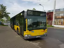 Mercedes Benz O 530 Citaro der BVG mit der Fahrzeugnummer 1325 auf der Linie 160 nach S Schöneweide an der Haltestelle Siriusstrasse in Berlin Altglienicke am 23.04.2018
