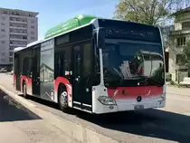 Der BGU Mercedes Citaro der 2. Generation Nr. 29 steht am 21.4.18 beim Bhf Grenchen Süd.