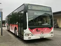 Der Citaro I Nr. 14 der BGU am 23.4.18 beim Bhf Grenchen Süd am auf die Abfahrt warten.
