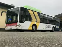 Der BGU Facelift Vollwerbebus Nr. 24 am 23.4.17 am warten beim Bhf Grenchen Süd.