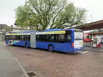 VZO - Mercedes Citaro Nr. 112 an der Haltestelle der Linie 869 am Bahnhof Wetzikon, am 16.4.18 
