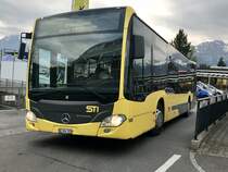 STI C2 185 am 26.4.18 bei der Ankunft hinter dem Bhf Thun.