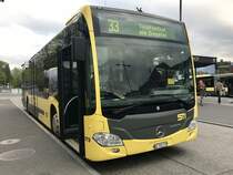 STI C2 Solobus 179 am 26.4.18 beim Bhf Thun am warten.