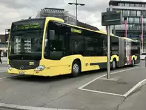 STI C2 Gelenkbus 173 am 26.4.18 beim Bhf Thun am warten bis er weiter nach Spiez fahren kann.