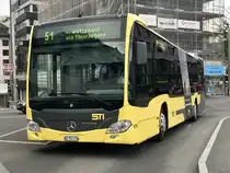 STI C2 178 der Linie 51 nach Wattenwil am 26.4.18 am Bhf Thun am auf die Abfahrt warten.