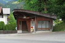 Haltestelle Brixlegg Mühlbichlsiedlung, aufgenommen 11.5.2018.