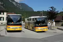 SETRA Wagen Nummer 4504 und 4503 der Postautolinien 171 und 172 in Innertkirchen am 18. Mai 2018.
Foto: Walter Ruetsch