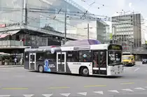 Volvo Bus  Moonliner  124, auf der Linie 21, verlässt die Haltestelle beim Bahnhof Bern. Die Aufnahme stammt vom 22.05.2018.