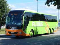 MAN Lion's Coach von Flixbus/Gradliner aus Deutschland in Rostock am 27.06.2017