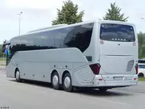Setra 516 HD von Ostseewindreisen aus Deutschland in Rostock am 27.06.2017