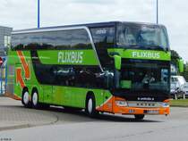 Setra 431 DT von Flixbus/KDE Reisen aus Deutschland in Rostock am 27.06.2017