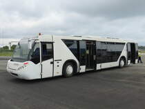 15.05.2018,NEOPLAN Papadakis Bros SA auf dem Flughafen von Korfu/Greece.