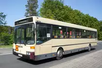 Bus Kaiserslautern: Mercedes-Benz O 407 (KL-S 574) von Schary-Reisen GbR, aufgenommen im Mai 2018 im Stadtgebiet von Kaiserslautern.