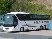 Neoplan Tourliner von Rose-Reisen aus Deutschland im Stadthafen Sassnitz am 14.05.2017
