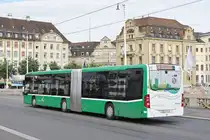Mercedes Citaro 7007, auf der Linie 34, überquert die Mittlere Rheinbrücke. Die Aufnahme stammt vom 02.06.2018.