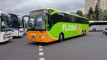 Mercedes Benz der Fa. FlixBus am 23.06.2018 am Busbahnhof in Karlovy Vary Stadt in Tschechien.