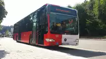 Hier ist der SHA F 802 der FMO auf der Buslinie 828 nach Flughafen/Messe unterwegs. Gesichtet am 19.07.2018 am Postamt Waldenbuch.