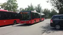 Hier ist der SHA B 5706 der FMO auf der Buslinie 826 nach Waldenbuch Postamt unterwegs. Gesichtet am Bahnhof Leinfelden am 20.07.2018.