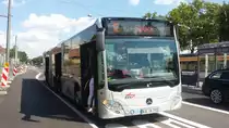 Hier ist der KA VK 791 der VBK auf der SEV Linie 12 nach Spöck unterwegs. Gesichtet am 26.07.2018 an der Tullastraße in Karlsruhe.
