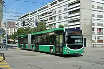 Mercedes Citaro 7047, auf der Linie 30, fährt zur Haltestelle Riehenring. Die Aufnahme stammt vom 14.07.2018.