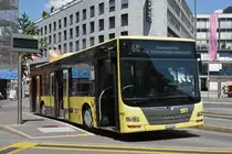 MAN Lions City 400, auf der Linie 50, wartet an der Haltestelle beim Bahnhof Thun. Die Aufnahme stammt vom 30.07.2018.