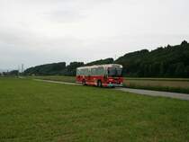Der Volvo/Lauber B10M Nr. 23 der Busland AG, Koppigen am 1.6.2008 zwischen Kirchberg und Burgdorf