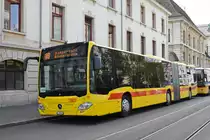 Mercedes Citzaro 17 der BLT, im Einsatz als Bahnhersatz auf der S1, wartet am Bahnhof SBB. Die Aufnahme stammt vom 18.08.2018.