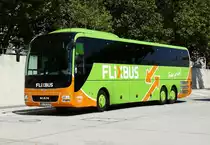 MAN Lion's Coach, ''FLIXBUS / Schröder Reisen'' am ZOB - Berlin im August 2018