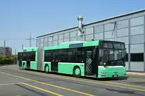 MAN Bus 758 steht auf dem Hof der Garage Rankstrasse. Die Aufnahme stammt vom 28.08.2018.